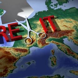 Illustration Thema Brexit © Reimund Bertrams auf Pixabay Illustration Thema Brexit - symbolische Darstellung der Abspaltung von Großbrittanien aus der EU mit Europakarte und Schere