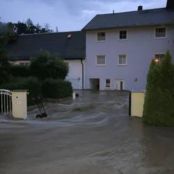 hw 1 © Nadine Hofmann/Privat Fotos von Unwetter/Starkregen im Bereich Hirschberg am 13. Juli 2021