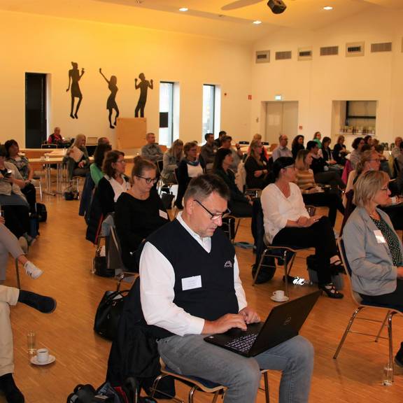 Impressionen von der Auftaktveranstaltung "Inklusion - gemeinsam mehr erreichen" im Saale-Orla-Kreis