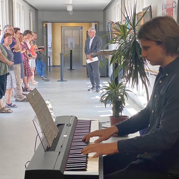 Impressionen von der Ausstellung "Wettervorhersage" - Malerei von Andreas Werner