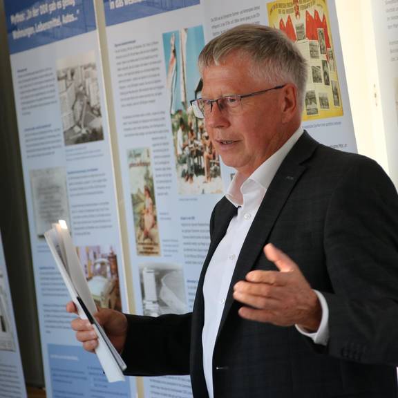 Impressionen von der Ausstellung DDR - Mythos und Wirklichkeit
