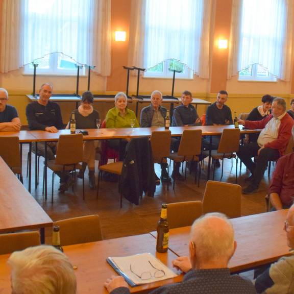 Gut besucht war das Bürgergespräch im Kulturhaus von Mittelpöllnitz.